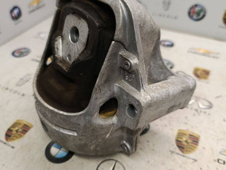 подушка крепления двигателя Porsche 2022, 2.0 л., бензин, АКПП, 8R0199381