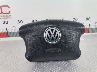 подушка безопасности водителя Volkswagen Passat B5 1998, 1.6 л., МКПП, универсал, 3B0880201BS4EC