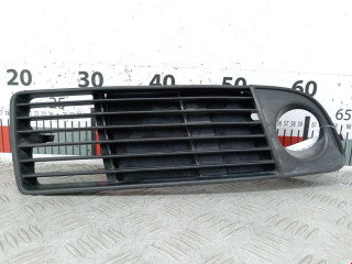 заглушка (решетка) в бампер Audi A6 4B/C5 1998, 2.8 л., АКПП, седан, 4B0807682