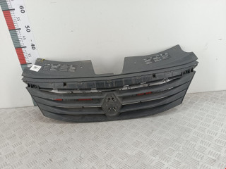 решетка радиатора Renault Logan 1 поколение 2009, 1.4 л., МКПП, седан, 8200752748