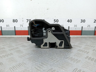 замок двери передней правой BMW X5 E70 2007, 3.0 л., АКПП, внедорожник 5 дв., 51217202146