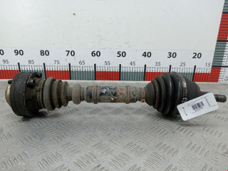 полуось передняя левая (приводной вал, ШРУС) Volkswagen Golf 4 поколение 2000, 1.9 л., МКПП, универсал, 1J0407451GX