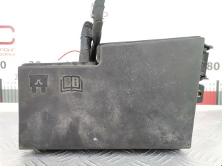 блок предохранителей Ford C-Max 1 поколение 2004, 2.0 л., МКПП, минивэн, 1223183