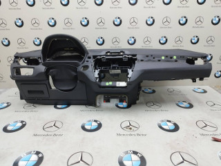 панель передняя салона (торпедо) BMW X1 F48 2018, 2.0 л., бензин