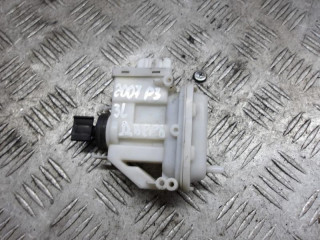 активатор (привод) замка двери Volkswagen Passat B3 1990, 1.8 л., МКПП, универсал, 357862153C