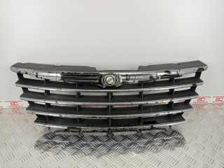 решетка радиатора Chrysler Grand Voyager 4 поколение 2004, 2.8 л., АКПП, минивэн, 68031754AA