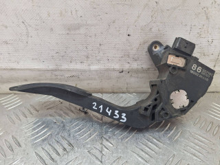 педаль Nissan Juke YF15 [рестайлинг] 2013, 180021KMOB, 20714C