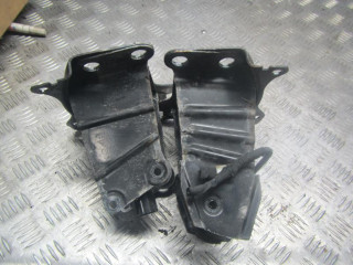 крепление бампера Audi A3 8P 2005, 1.6 л., МКПП, хетчбэк 5 дв., 8P3801134A