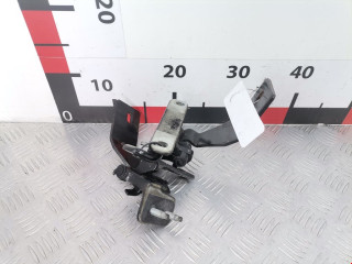 петля крышки багажника Land Rover Range Rover Sport 1 поколение 2008, 2.7 л., АКПП, внедорожник 5 дв.