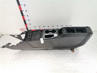 консоль салона Chevrolet Equinox 2 поколение 2011, 3.0 л., АКПП, внедорожник 5 дв., 22868973