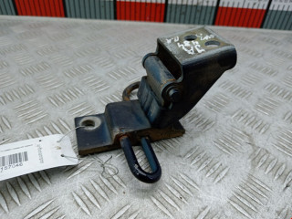 петля двери Audi A4 B5 1999, 1.6 л., МКПП, седан, 8D0831412