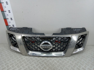 решетка радиатора Nissan Navara D40 2009