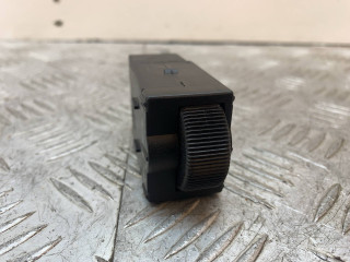 кнопка корректора фар Mitsubishi Carisma 1 поколение [рестайлинг] 2002, LK04001000
