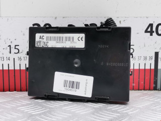 блок комфорта Nissan Note E11 2008, 1.4 л., МКПП, хетчбэк 5 дв., 284B2EM01E
