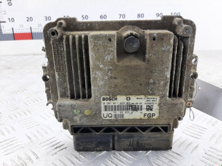 блок управления двигателем Opel Astra H 2004, 1.9 л., МКПП, универсал, 55189925