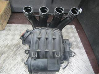 коллектор впускной Audi A4 B6 2002, 2.0 л., 06B133210AJ