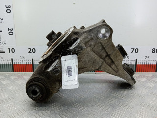 кулак задний левый BMW X5 E70 2010, 4.8 л., АКПП, внедорожник 5 дв., 33326879101
