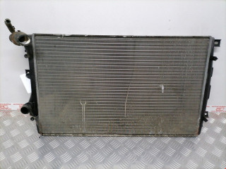 радиатор (основной) Volkswagen Caddy 3 поколение 2007, 1.9 л., МКПП, фургон, 1K0121253AA