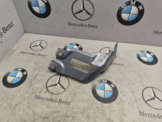 Крепления ( кронштейн ) крыла прав. BMW 2025, 3.0 л., бензин, 7472596