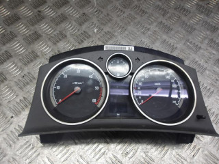 щиток приборов (приборная панель) Opel Zafira 2 поколение (B) 2005, 1.9 л., МКПП, минивэн, 13225988