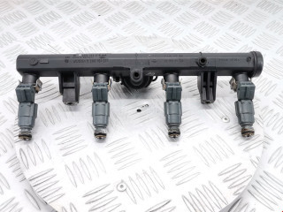 форсунка Volkswagen Lupo 6X 2002, 1.0 л., МКПП, хетчбэк 3 дв., 030906031J