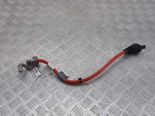 плюсовой провод аккумулятора BMW 5 серия F07/F10/F11 2012, 2.0 л., МКПП, седан, 61129217036