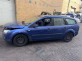 шторка багажника Ford Focus 2 поколение 2005, 1.6 л., МКПП, универсал, 1372228 - фото №11