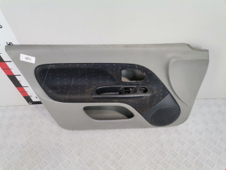 обшивка двери передняя левая Renault Clio 2 поколение 2001, 1.2 л., МКПП, хетчбэк 5 дв., 8200074250