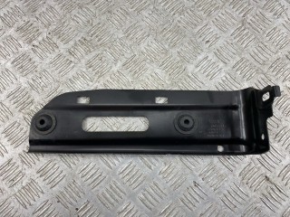 кронштейн радиатора BMW X5 G05 [рестайлинг] G05 2023, 3.0 л., B58B30, бензин, АКПП, carbonschwarz metallic (416), внедорожник 5 дв., 51647443621