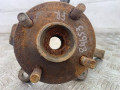 кулак поворотный правый Toyota Yaris P1 2000, 1.0 л., бензин, МКПП, хетчбэк 5 дв. - фото №2
