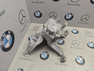 кронштейн двигателя Mercedes-Benz GLB-Класс 1 поколение 2022, бензин, задний привод, A1772403900