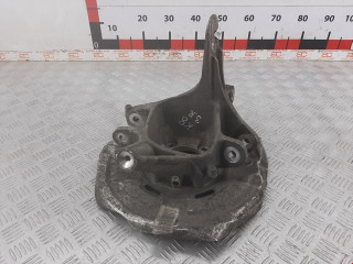 кулак задний правый BMW 5 серия F07/F10/F11 2011, 2.0 л., АКПП, универсал, 33326796100