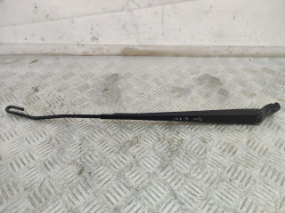 щеткодержатель (поводок стеклоочистителя, дворник) Citroen Xsara Picasso 1 поколение 2001, 1.8 л., бензин, МКПП, хетчбэк 5 дв.