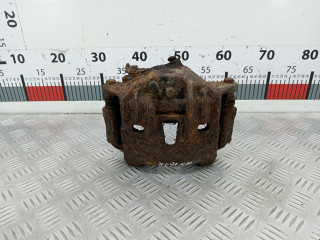 суппорт передний правый Volkswagen Transporter T4 1996, 2.4 л., МКПП, микроавтобус, 7D0615124