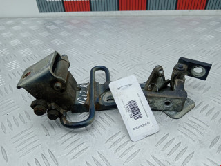 петля двери Skoda Octavia 1 поколение (A4) 1999, 2.0 л., МКПП, универсал, 4B0833412D