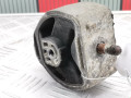 подушка крепления КПП Audi A4 B5 1995, 1.6 л., МКПП, седан - фото №2