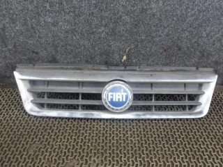решетка радиатора Fiat Ducato 2 поколение 2001, 2.3 л., МКПП, микроавтобус, 132915801