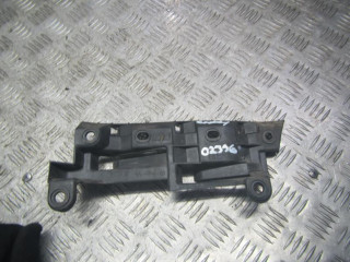 крепление бампера Volkswagen Caddy 3 поколение 2006, 2.0 л., МКПП, минивэн, 2K0807393