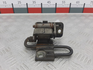 петля двери Volkswagen Golf 4 поколение 1999, 1.4 л., МКПП, хетчбэк 5 дв., 4B0831412B