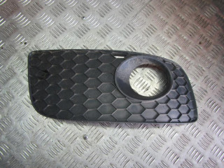 заглушка (решетка) в бампер Volkswagen Golf 4 поколение 2005, 2.0 л., МКПП, хетчбэк 5 дв., 1K0853666P