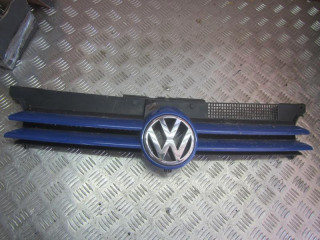 решетка радиатора Volkswagen Golf 3 поколение 1999, 1.4 л., МКПП, универсал, 1J0853651H