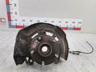 ступица передняя правая Toyota RAV4 3 поколение (XA30) 2007, 2.2 л., МКПП, внедорожник 5 дв., 4355042020