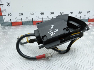 плюсовой провод аккумулятора Audi A6 4F/C6 2005, 3.2 л., АКПП, седан, 4F0971812A