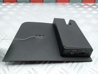 разъем AUX / USB Skoda Rapid 1 поколение NH 2015, 1.4 л., МКПП, хетчбэк 5 дв., 5JC035727