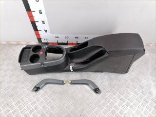 подлокотник SEAT Altea 1 поколение 2005, 2.0 л., МКПП, хетчбэк 5 дв., 5P0863243F1UQ