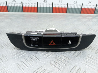 кнопка аварийной сигнализации Hyundai ix35 1 поколение LM 2012, 1.7 л., МКПП, внедорожник 5 дв., 937902S000BLH