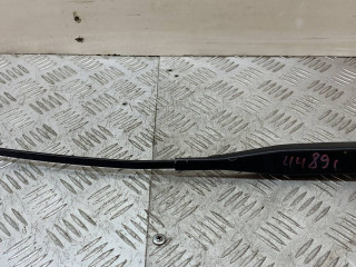 щеткодержатель (поводок стеклоочистителя, дворник) Mercedes-Benz A-Класс W168 2001, 1.7 л., дизель, МКПП, хетчбэк 5 дв., A1688200644