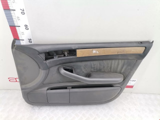 обшивка двери передняя правая Audi A6 4B/C5 2000, 2.4 л., АКПП, универсал, 4B1867104
