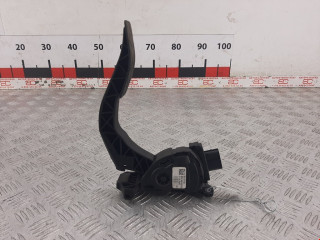 педаль Audi A4 B8/8K 2008, 2.0 л., МКПП, седан, 8K1721523A