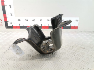 крепление запаски Suzuki Grand Vitara 2 поколение 2006, 1.9 л., МКПП, внедорожник 5 дв., 8396165J00